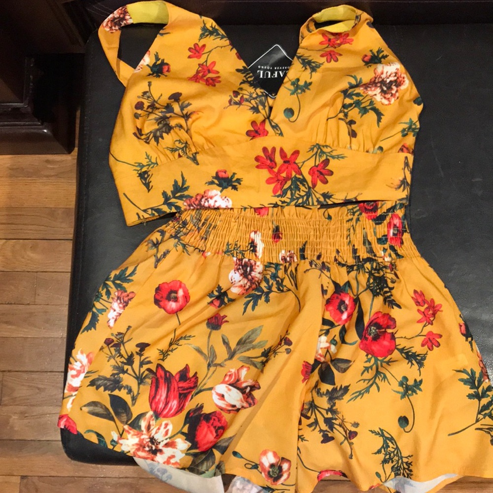 New floral short set